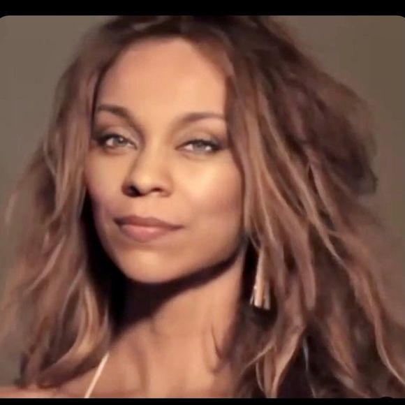 BOOKMARK W/♥️ Meet your Posher, Joss🏝WELCOME!!🥳 - Picture 6 of 15